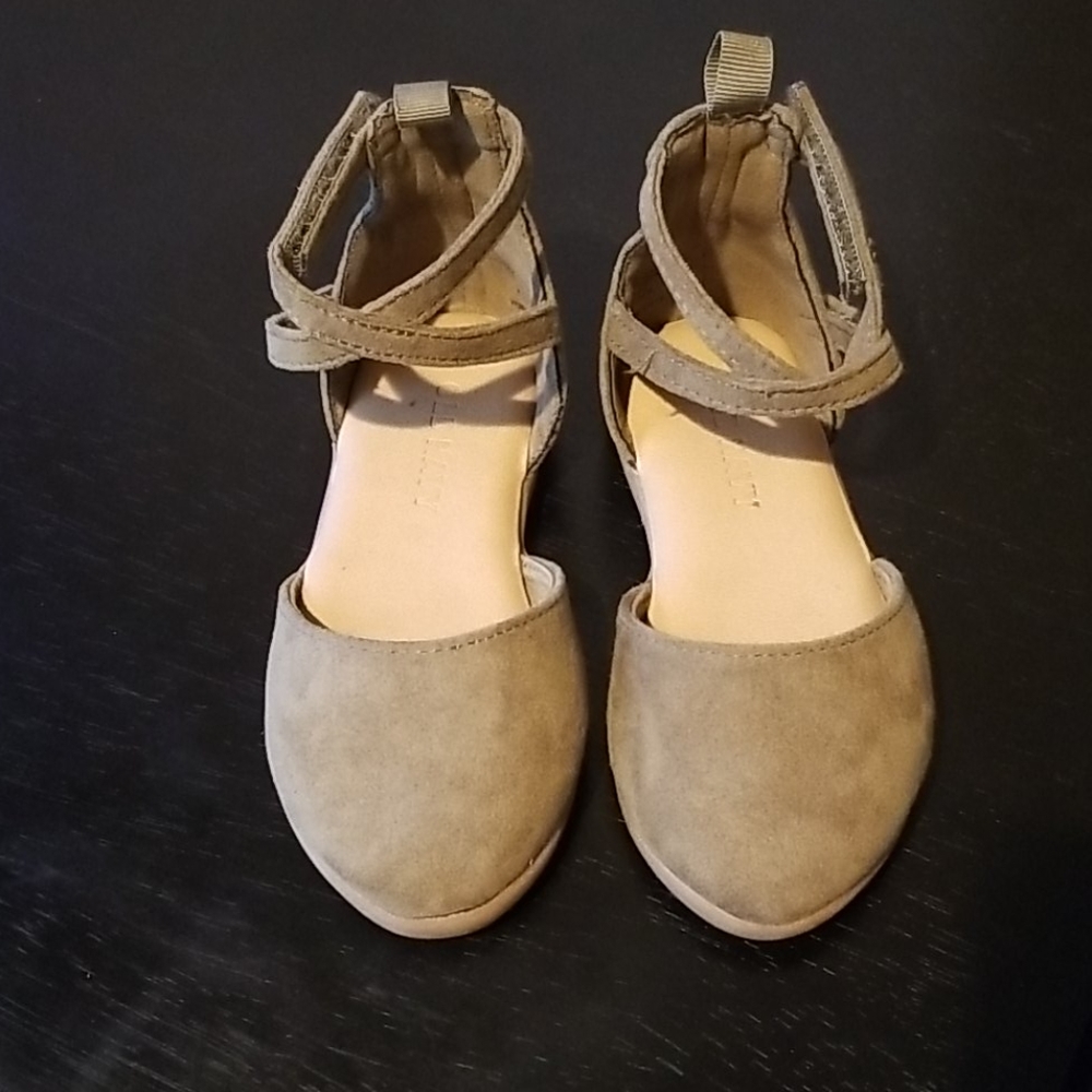 Shoes - Picture 2 of 2